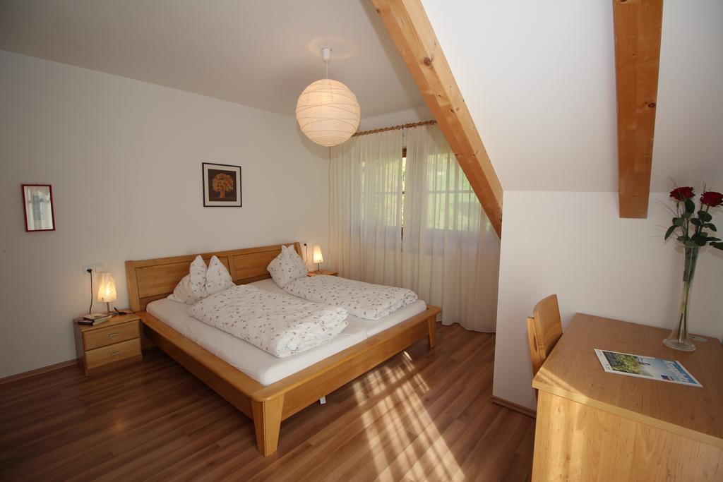 Apartments Im Winkl Brunico Exterior foto