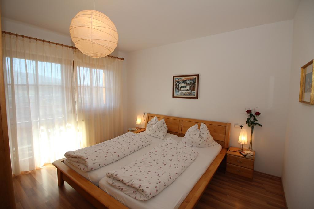 Apartments Im Winkl Brunico Exterior foto